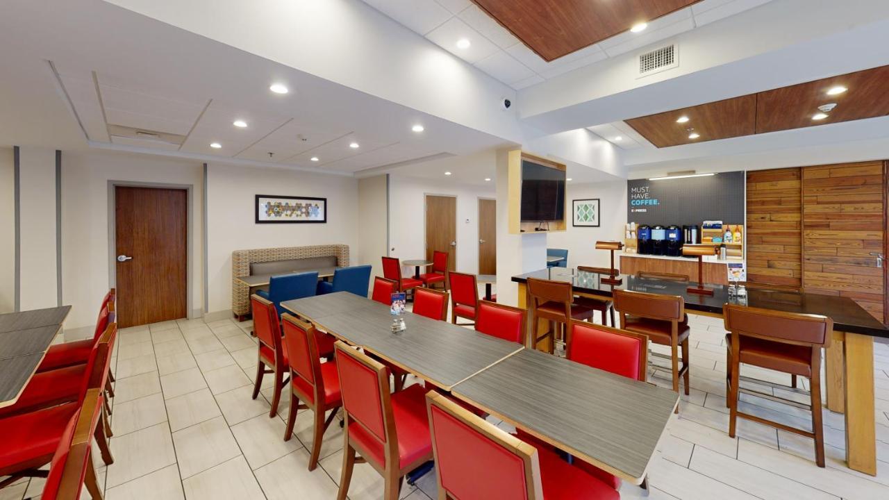 Holiday Inn Express South Burlington By Ihg Eksteriør bilde